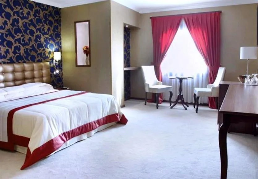 Mira Otel Alsancak Esmirna Turquía
